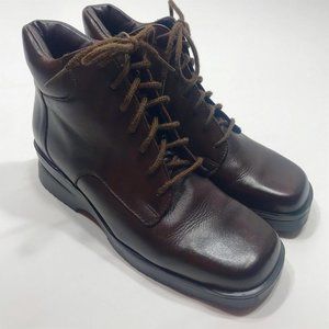 L.L. Bean Women’s Dark Brown Leather Lace Up Ankle